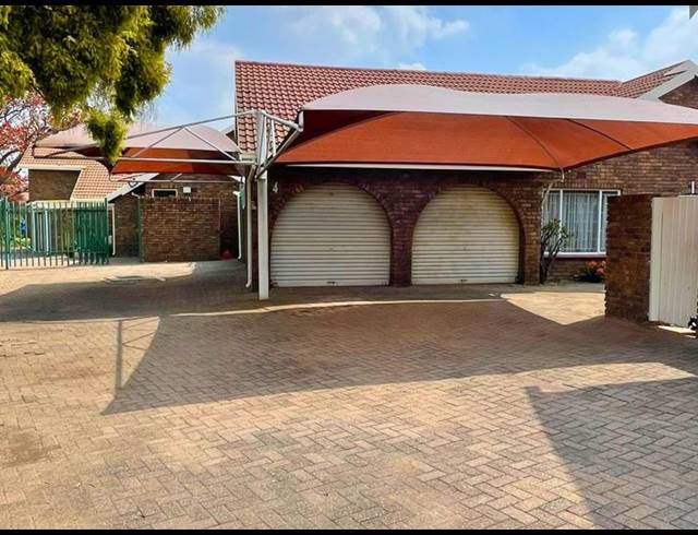 3 BEDROOM PROPERTY TO RENT IN BIRCHLEIGH NORTH